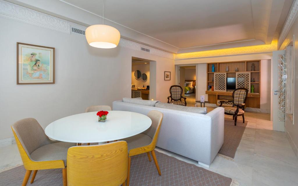 Posezení v ubytování Dar El Jeld Hotel and Spa