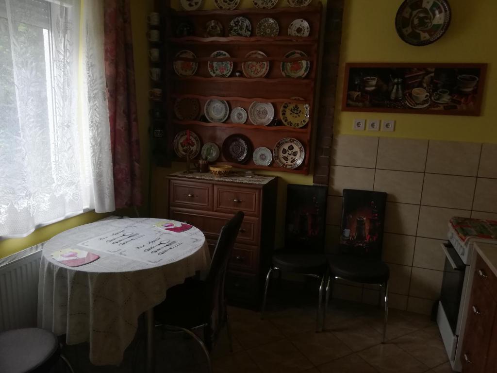 Royal Court Apartman - HU registered IntStud Apartman - Appartement Avec Balcon