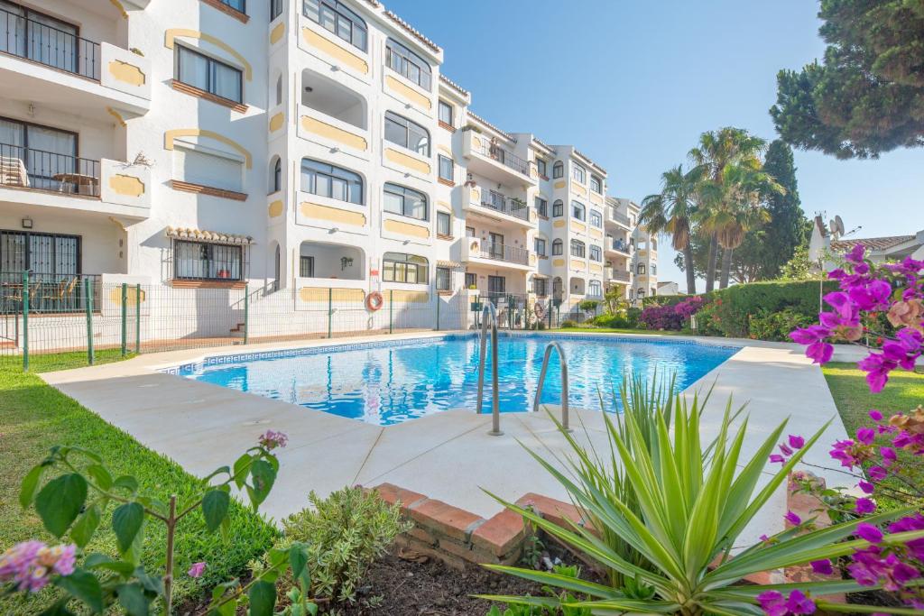Basen w obiekcie Beach Apartment Las Acacias Torrenueva lub w pobliżu