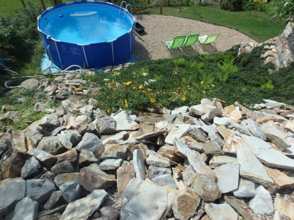 Bazén v ubytování Apartments Večerník Rokytnice nebo v jeho okolí