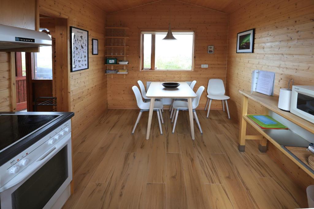 Kuchyň nebo kuchyňský kout v ubytování Cozy Cottage by Stay in Iceland