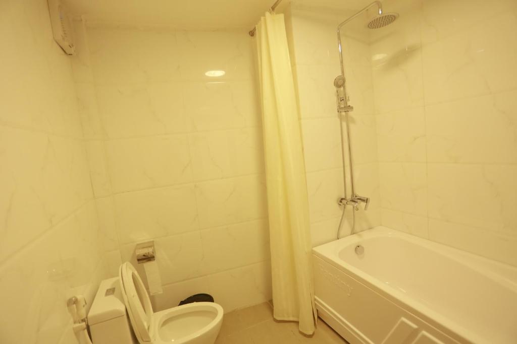 Koupelna v ubytování Anova 2 Hotel