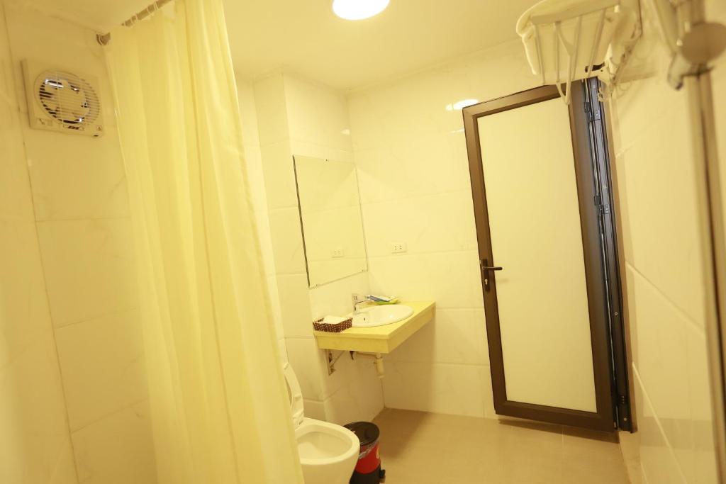 Koupelna v ubytování Anova 2 Hotel