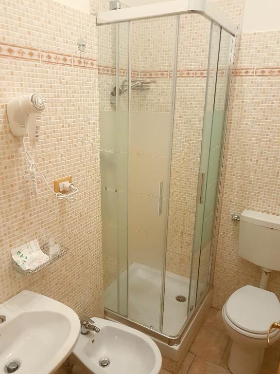 A bathroom at B&B La Cittadella