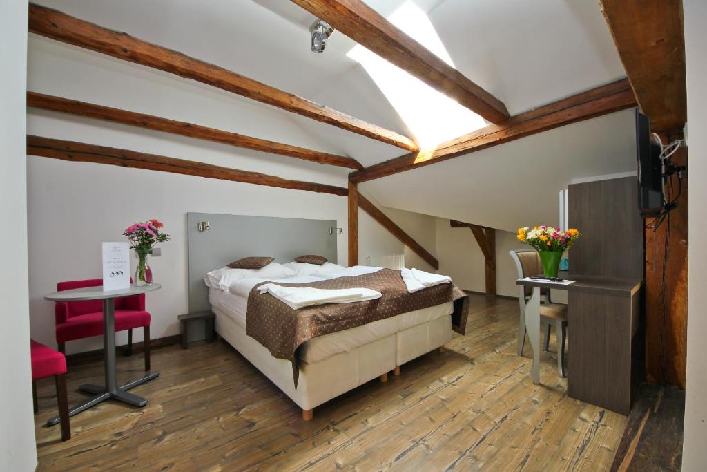 Hotel U Trí hrušek suites & apartments - Resim 13