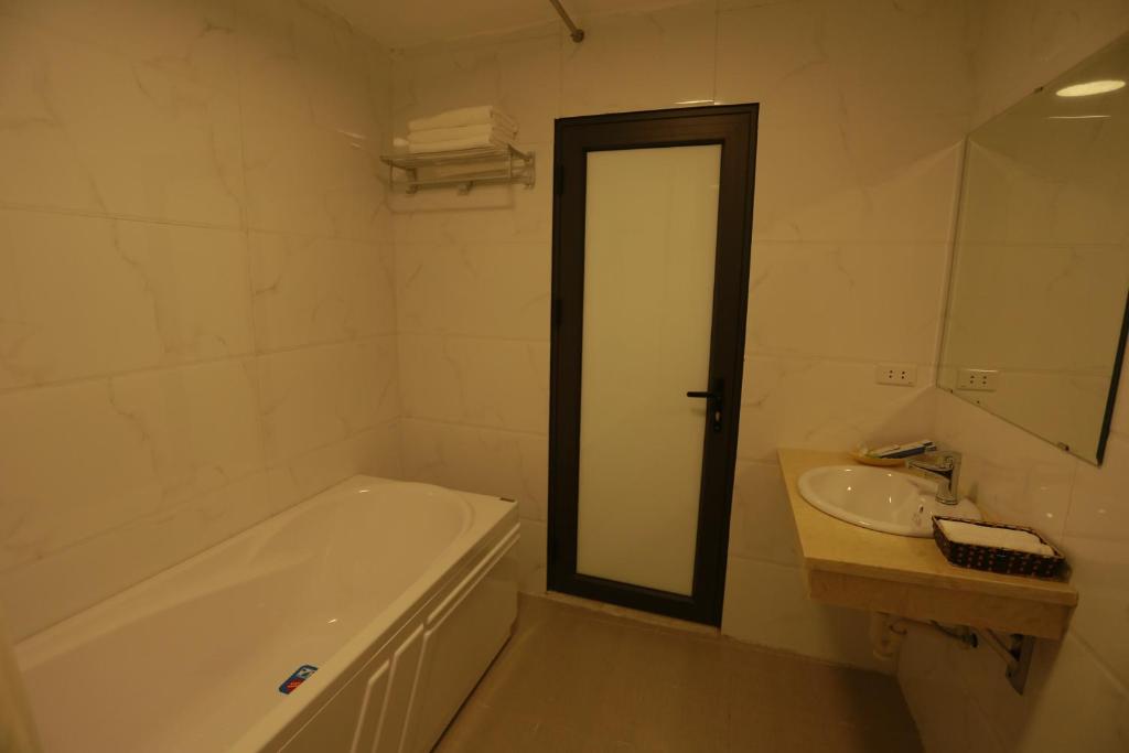 Koupelna v ubytování Anova 2 Hotel