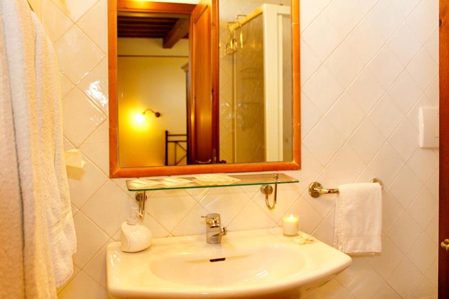 Ένα μπάνιο στο Agriturismo Giuncola & Granaiolo