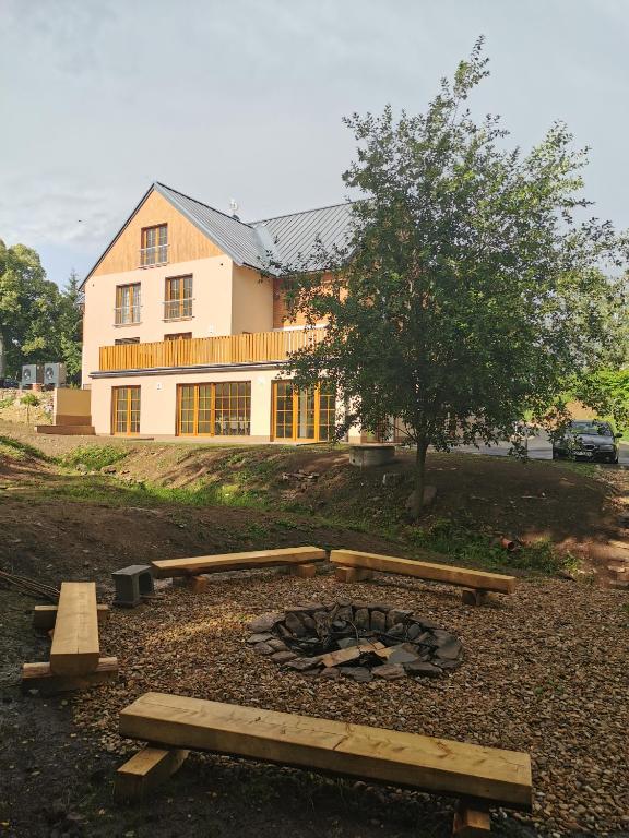 Zahrada ubytování Apartmán v podkroví
