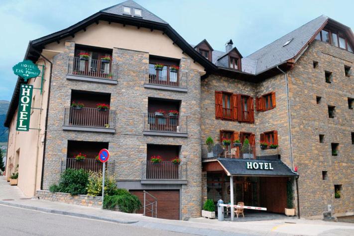 Budova, kde se hotel nachází