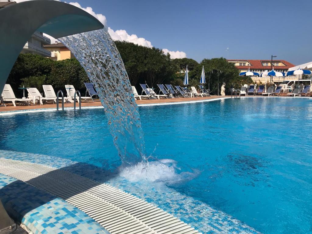 Bazén v ubytování Hotel Principe nebo v jeho okolí
