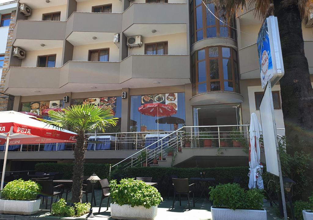 Budova, kde se hotel nachází