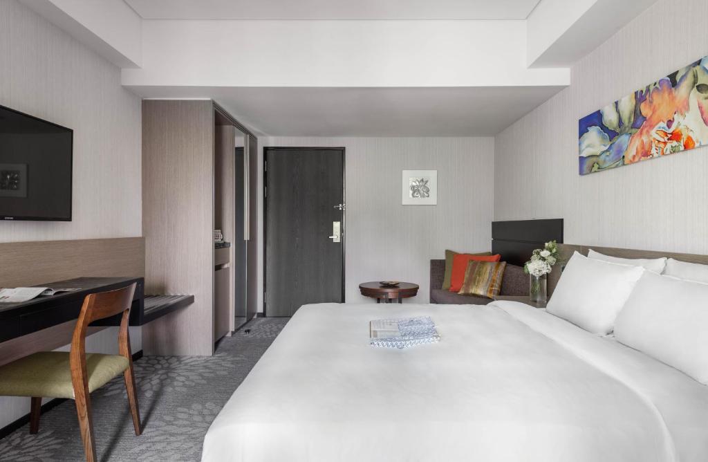 Lakeshore Hotel Suao - Luxury King Room Con Mountain View
