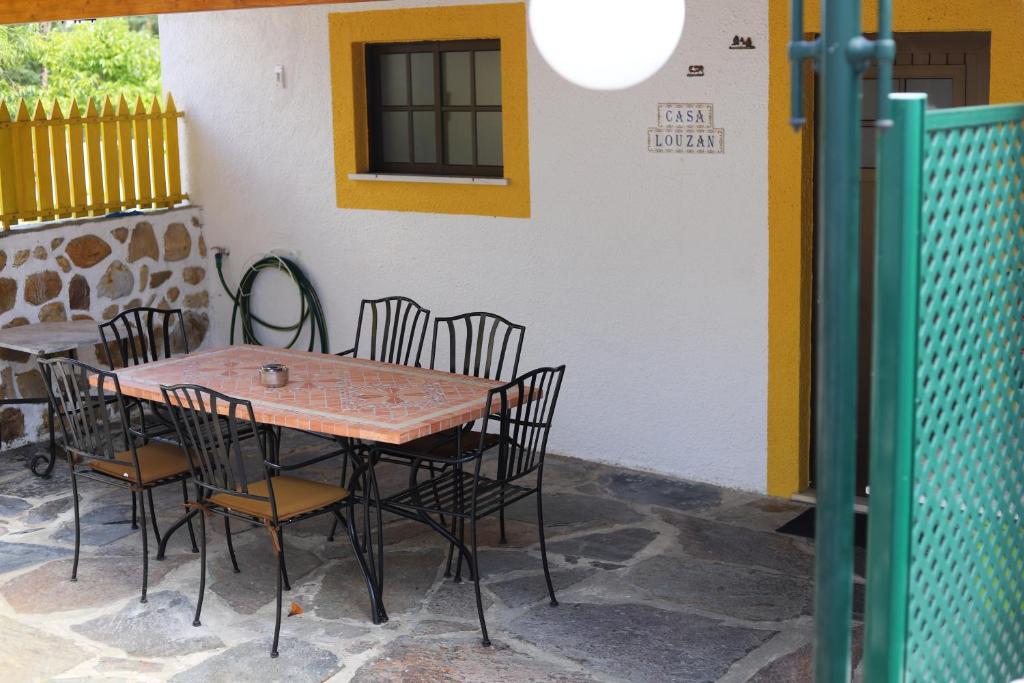 Patio nebo venkovní prostory v ubytování Quinta de Vale Escuro