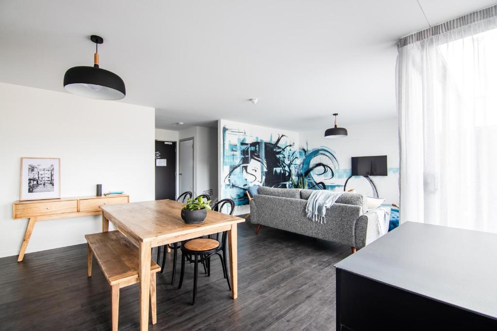 Change Overnight - Resim 2