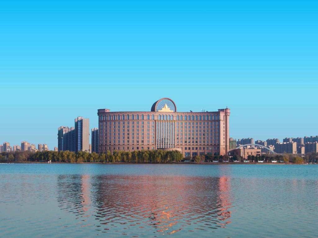 Grand Metropark Guofeng Hotel, Tangshan - Housity