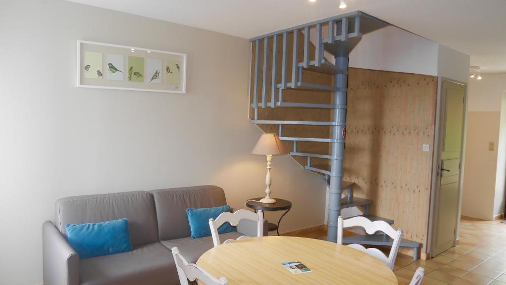 Auberge de la Tour de Brison - Two-Bedroom Apartment With Terrace