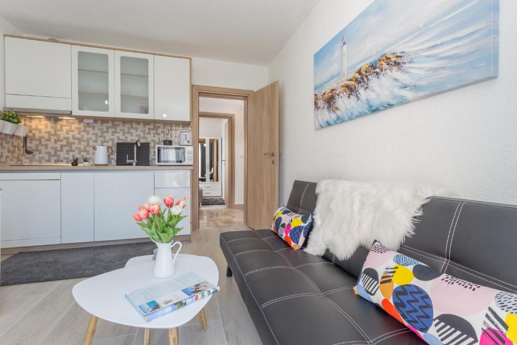 Kuchyňa alebo kuchynka v ubytovaní Apartment Marina Pavić 02