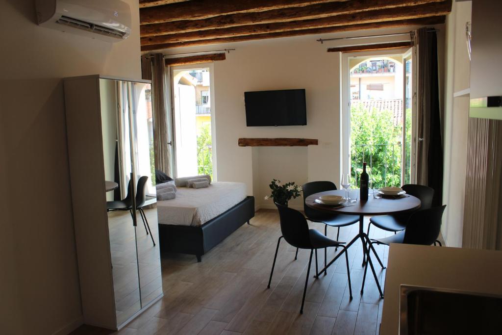 Telewizja i/lub zestaw kina domowego w obiekcie UnicumHouse Verona