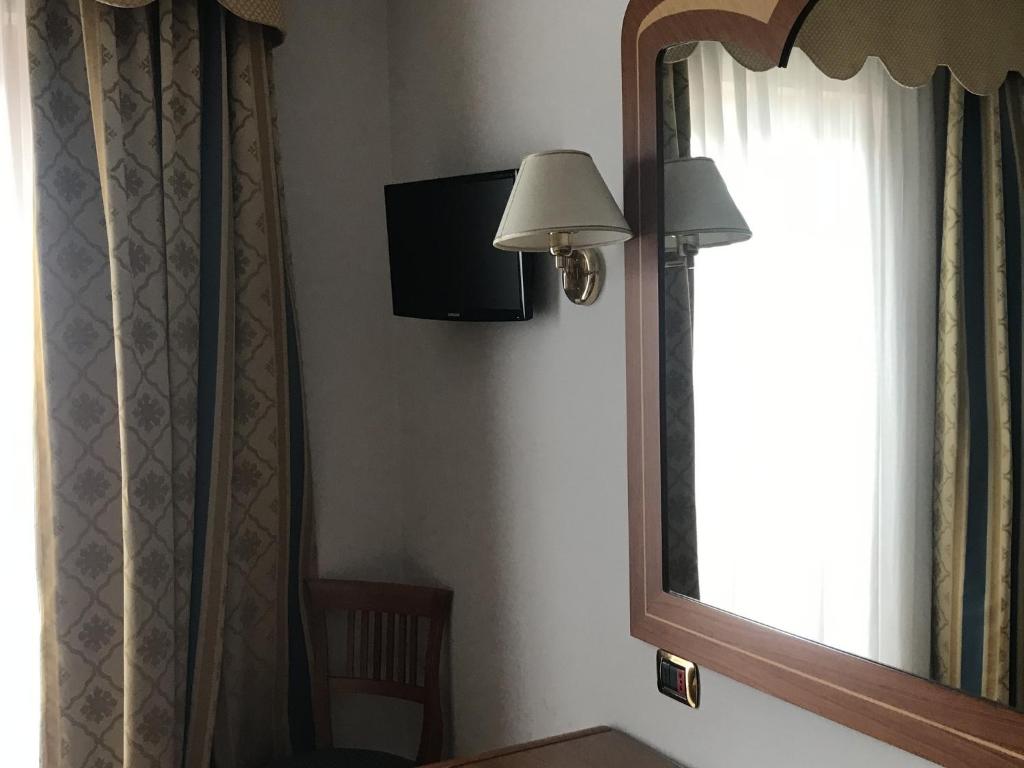 TV a/nebo společenská místnost v ubytování Hotel Albatros