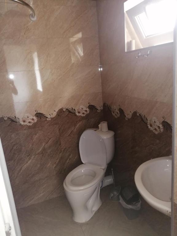 Koupelna v ubytování Jeiran Japaridze's Guesthouse