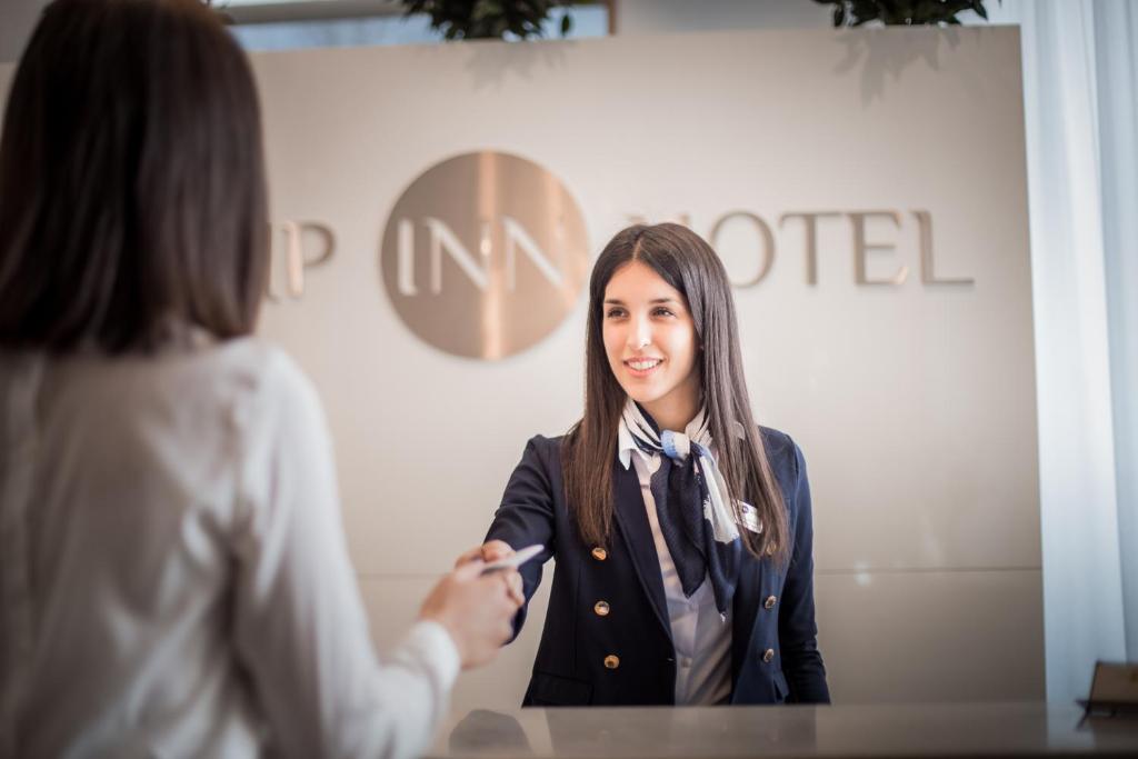 Jump INN Hotel Belgrade - Resim 16