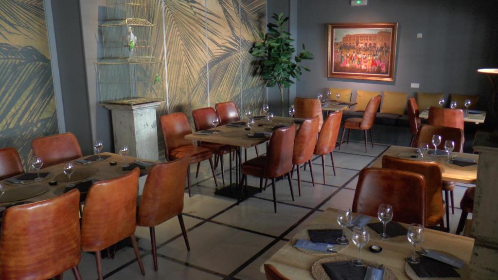 Un restaurante o sitio para comer en Hotel Jerez & Spa