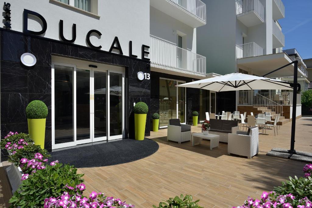 Budova, kde se hotel nachází