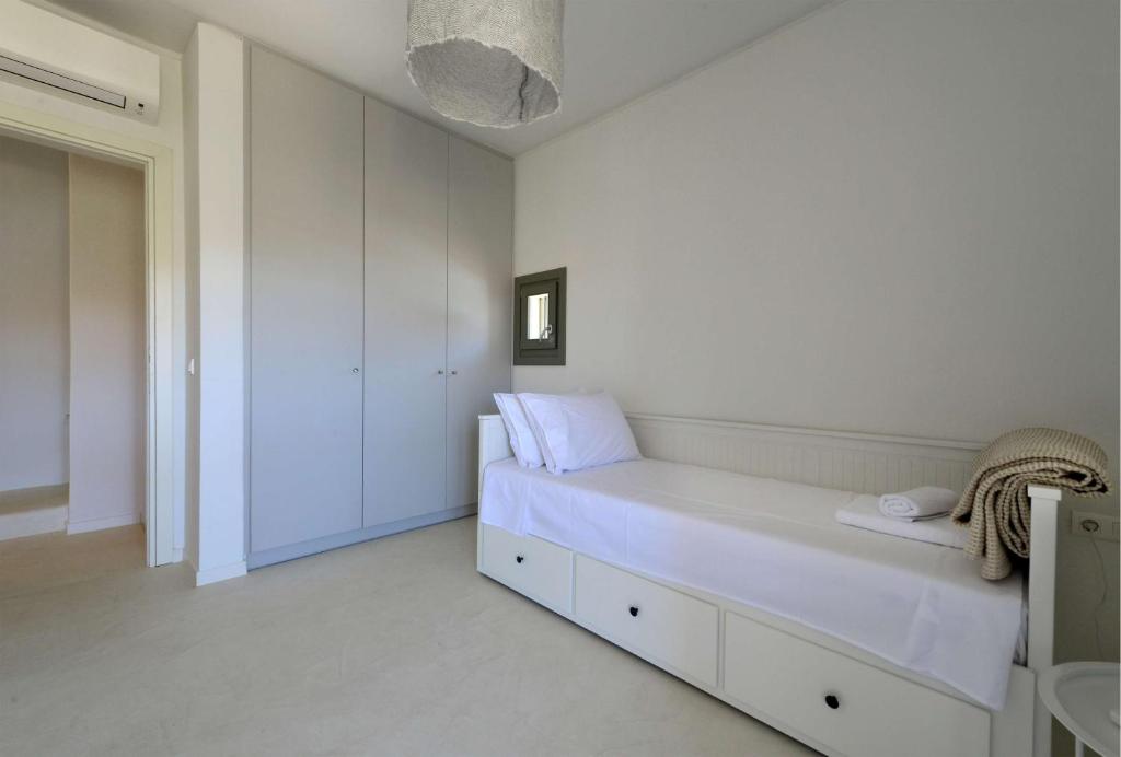 Postel nebo postele na pokoji v ubytování Luxurious 2019blt SeaView Villa wth swimming pool