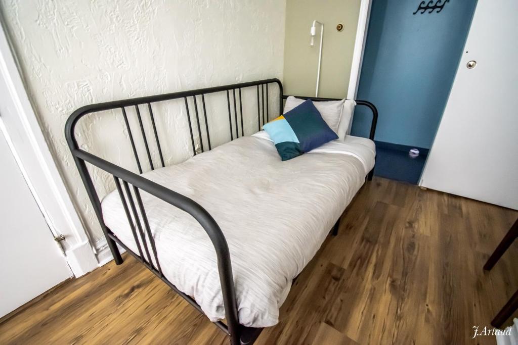 Postel nebo postele na pokoji v ubytování Auberge du Plateau