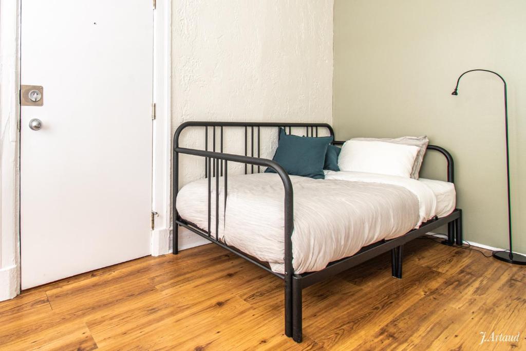 Postel nebo postele na pokoji v ubytování Auberge du Plateau
