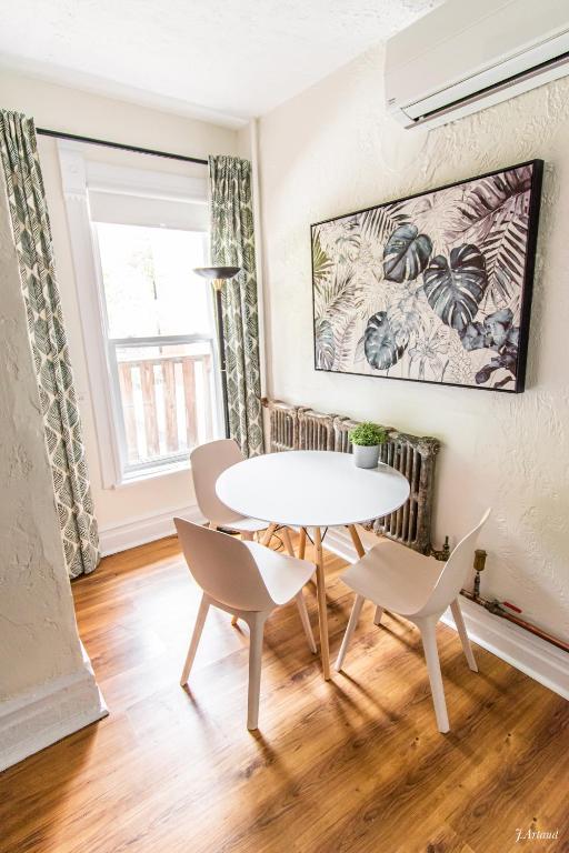 Posezení v ubytování Auberge du Plateau