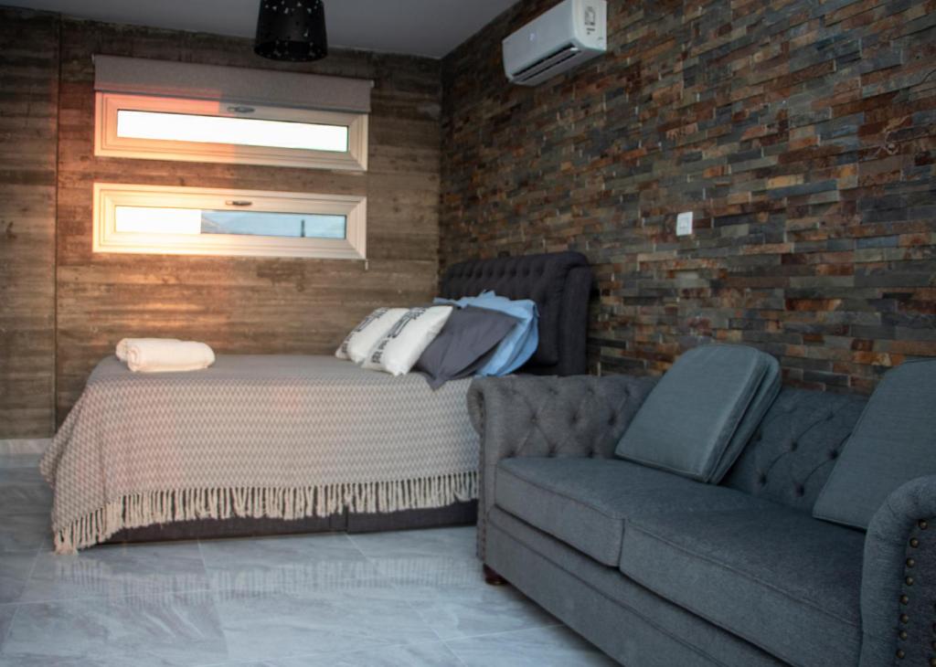 Agia Marina Chrysochous - Apartment With Sea View