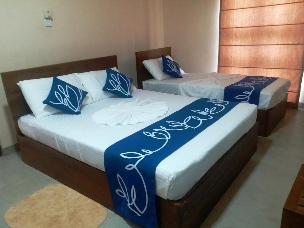 Honey Tree Polonnaruwa - Habitación Triple De Lujo