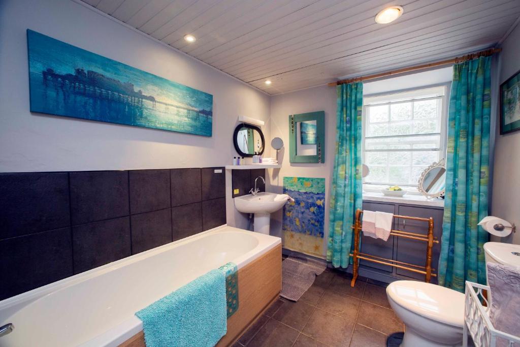 Langside Bed and Breakfast - Twin Room With Bath