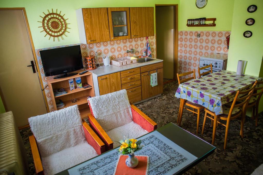 Kuchyň nebo kuchyňský kout v ubytování Apartmán Štrba