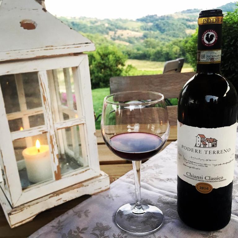 Nápoje v ubytování Podere Terreno alla via della volpaia