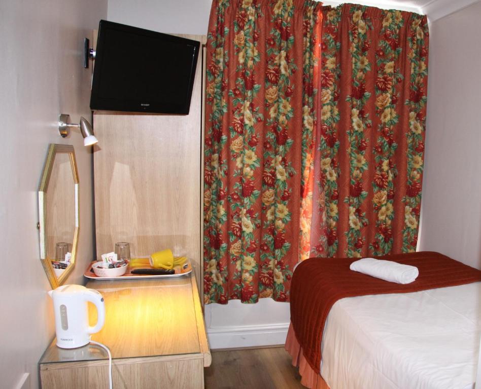 Ambassador Hotel - Resim 23