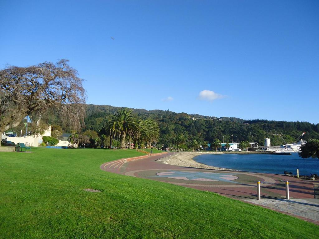 High Street Living Motel