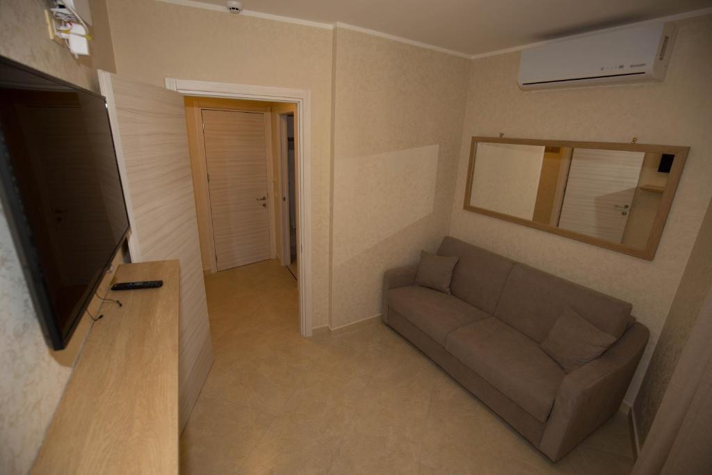 Telewizja i/lub zestaw kina domowego w obiekcie La Serenissima Hotel