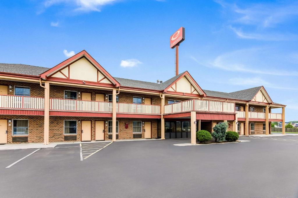 a rendering of the front of a hotel at Econo Lodge Glade Springs I-81 in Glade Spring