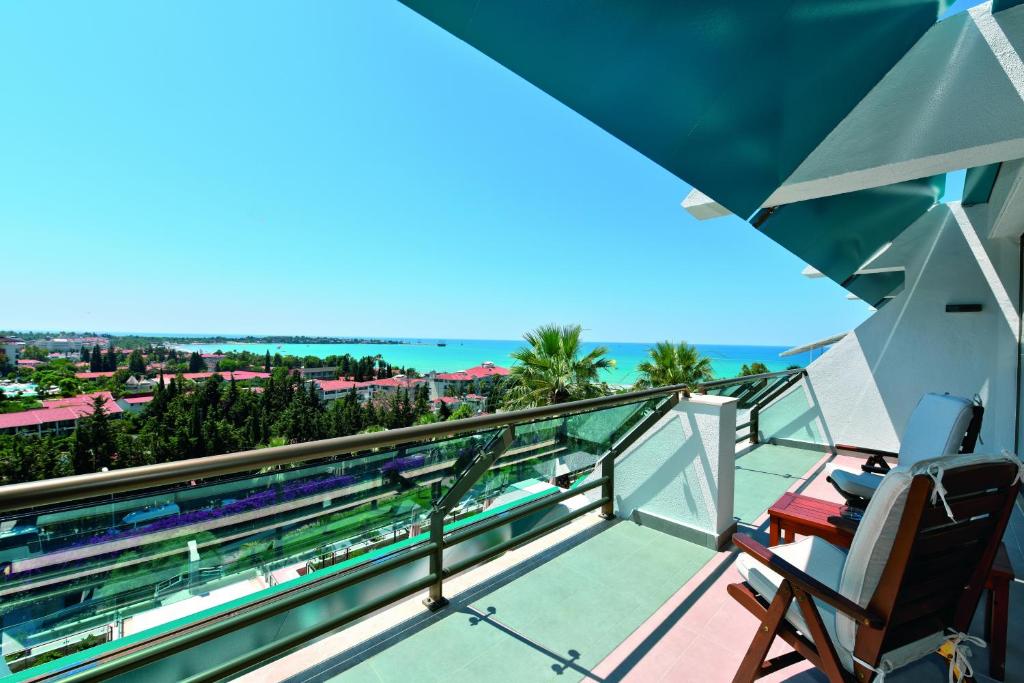 Balkón nebo terasa v ubytování Side Star Elegance Hotel - Ultra All Inclusive