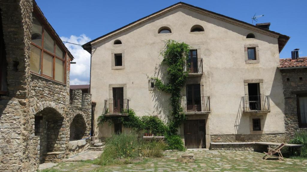 Budova, v ktorej sa dom na vidieku nachádza