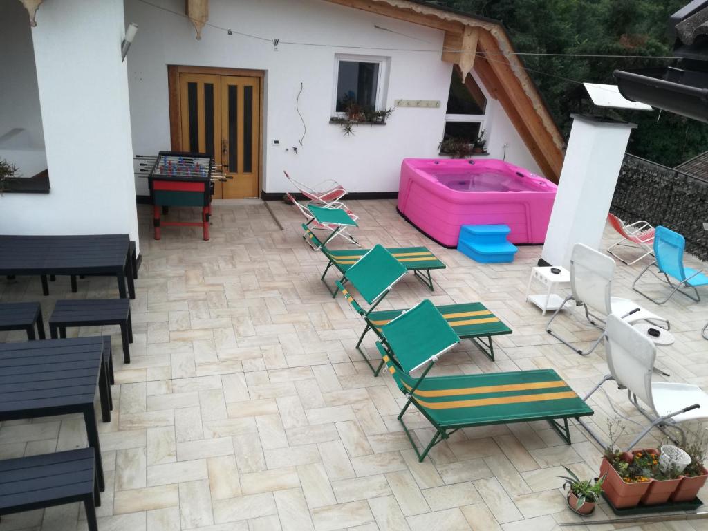 Posezení v ubytování Gasthaus Pension Flora an der Weinstrasse