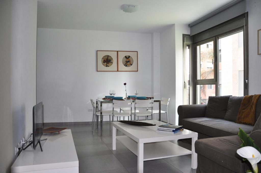 Posedenie v ubytovaní Flatguest - Cozy Beach