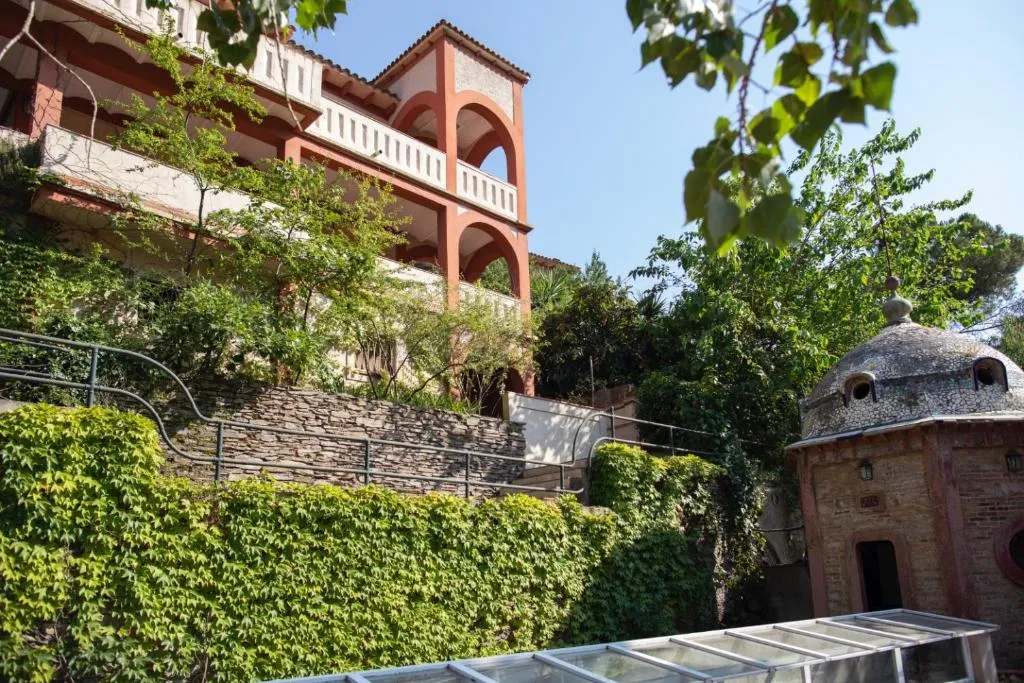 Beautiful Villa surrounded by nature in BCN, Barcelona, Spain