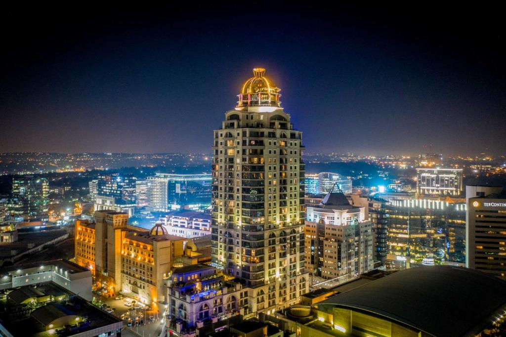 Vista generica su Johannesburg o vista sulla città dall'interno dell'hotel