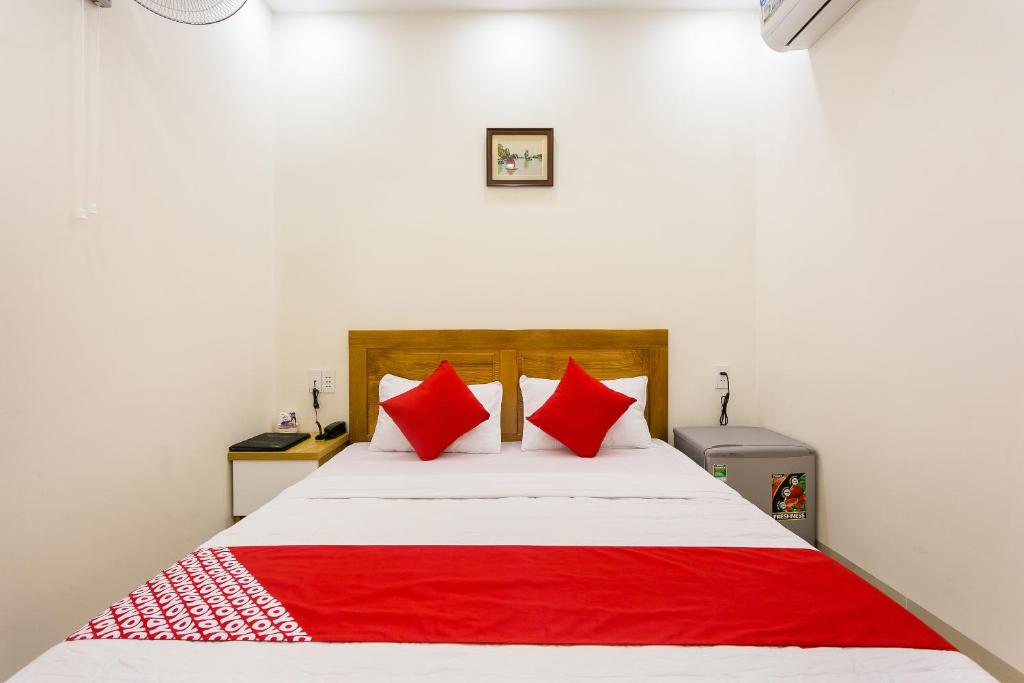 Postel nebo postele na pokoji v ubytování Marine Hotel & Apartment