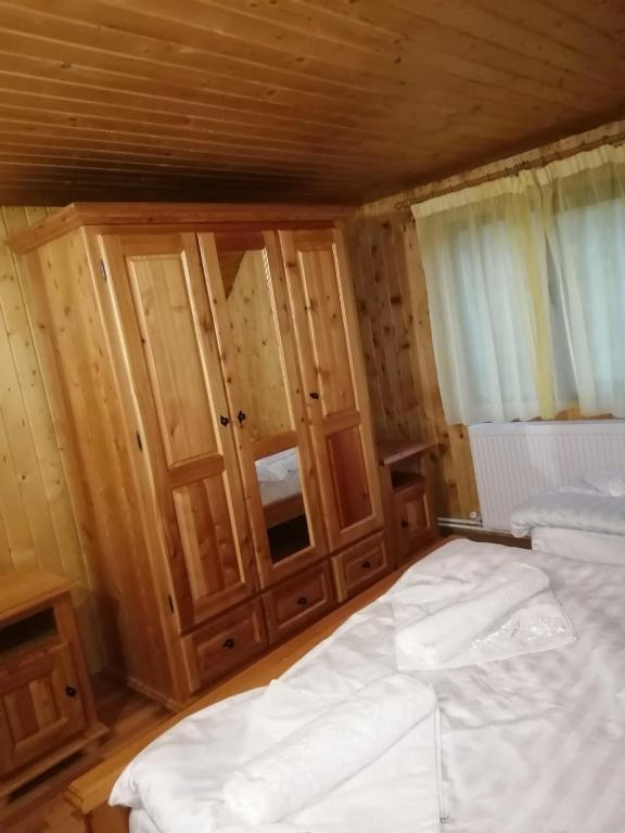 Postel nebo postele na pokoji v ubytování Deea Cascada
