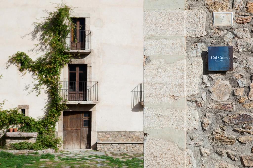 Fotografia z galérie ubytovania Cal Calsot Casa Rural "Adults Only" v destinácii Montellá