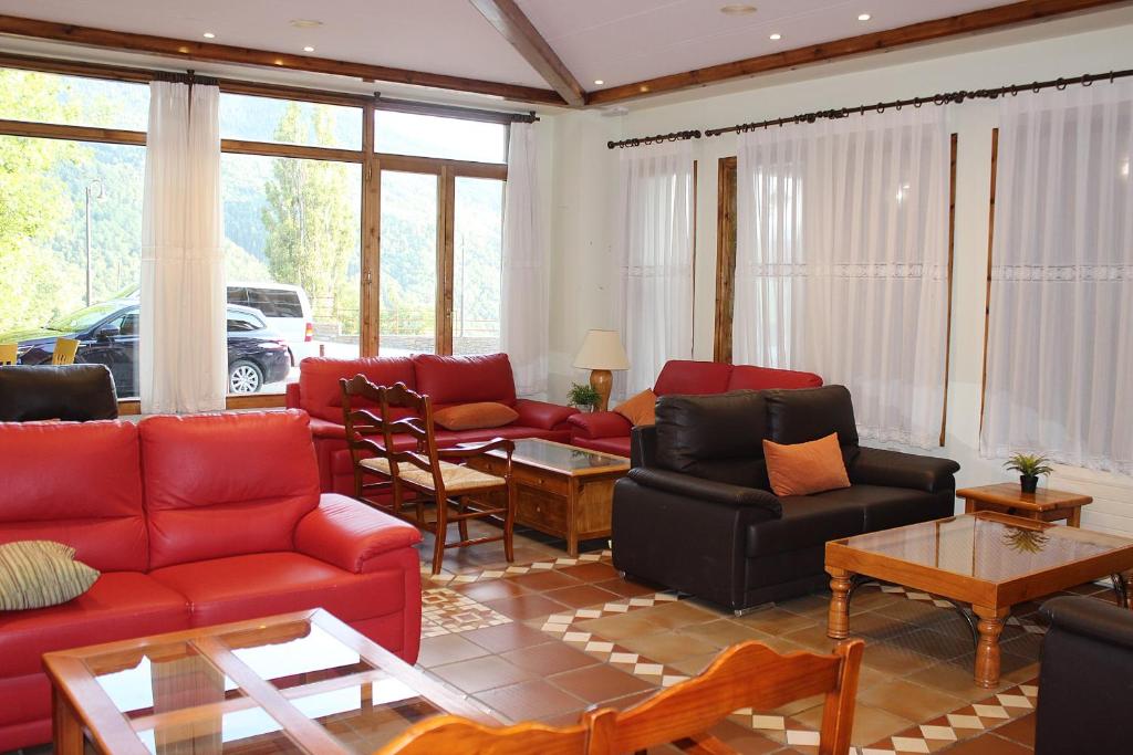 Posezení v ubytování Hotel SNO Edelweiss